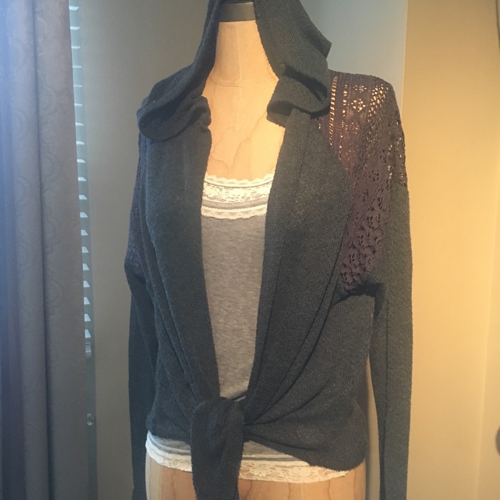 EUC Hollister Charcoal Gray Lace Back Hooded 'Snit' Knit Sweater Cardigan XS/S